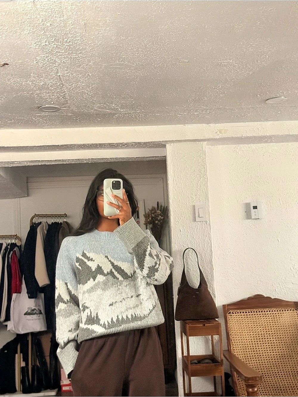Mountains Crewneck Sweater in Gray & White Like New Abercrombie size S wool blen
